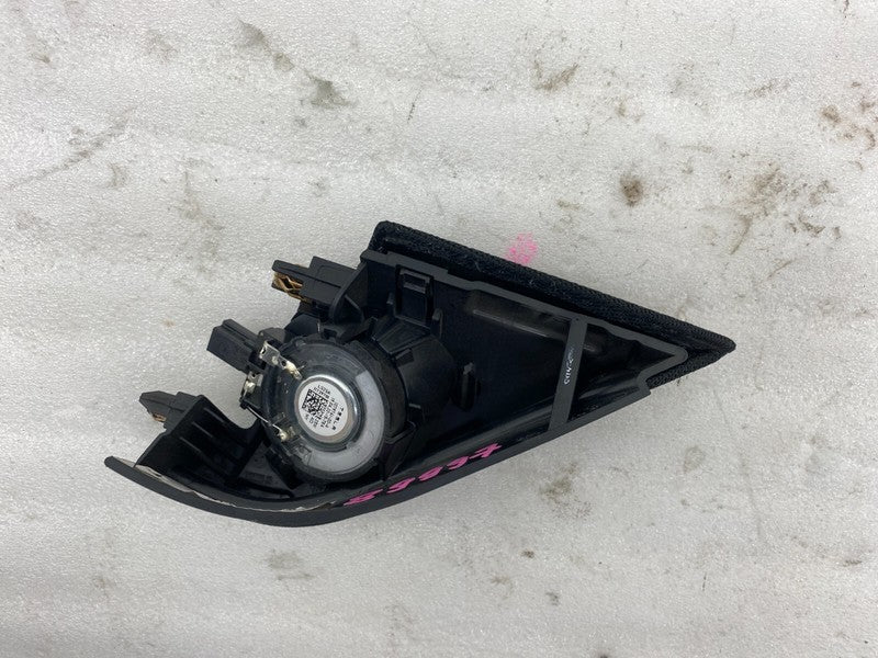 1784662 00 A ⭕ 2017-2023 Tesla Model 3 Front Door Corner Cover Trim Panel Right 1784662-00-A