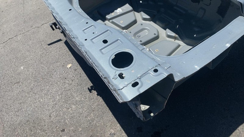 PT00050806 J1 ⭕ 2022 2023 2024 Rivian R1S Rear Bucket Assembly (Beside Spare Tire) PT00050806