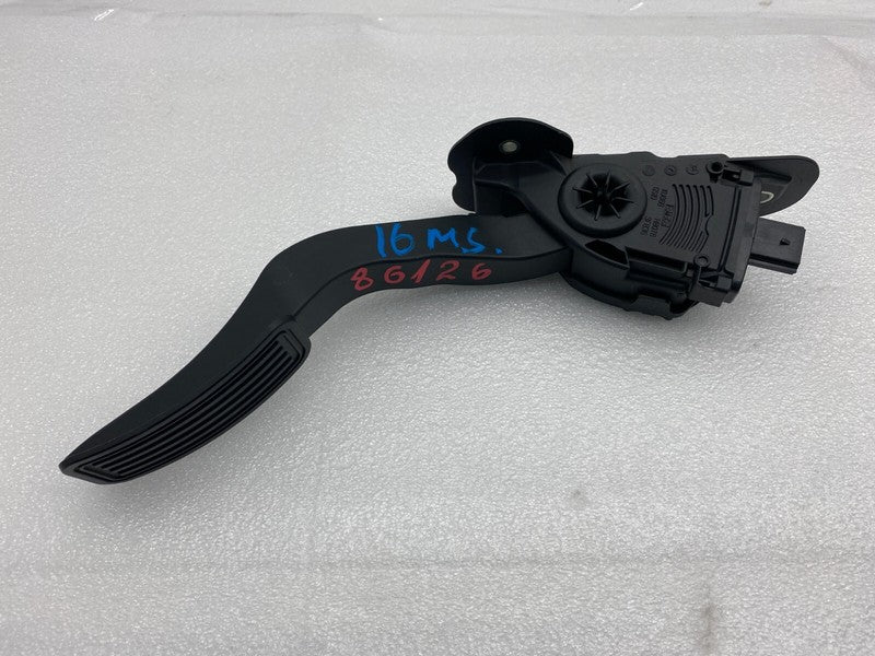 BE5C9F836AA ⭕ 2016-2020 Tesla Model S Accelerator Throttle Pedal Assembly OEM BE5C 9F836-AA