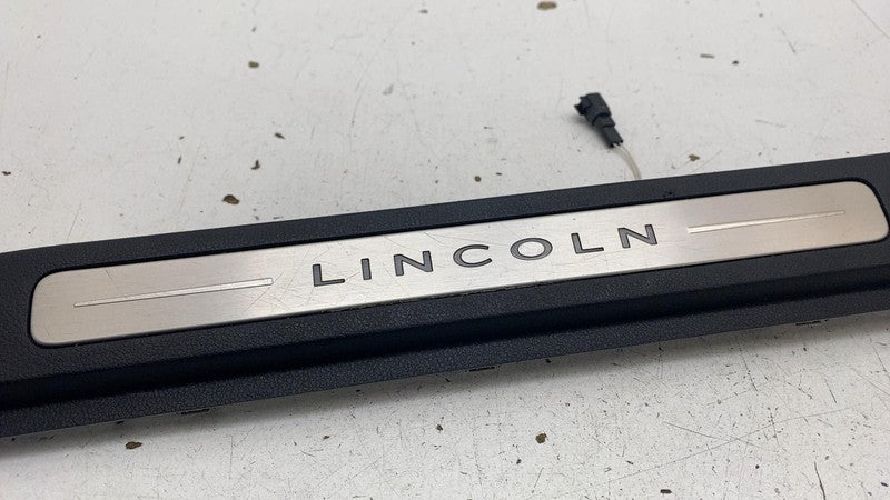 ⭕ 18-21 Lincoln Navigator Front Left Door Sill Scuff Plate Trim LH KL7