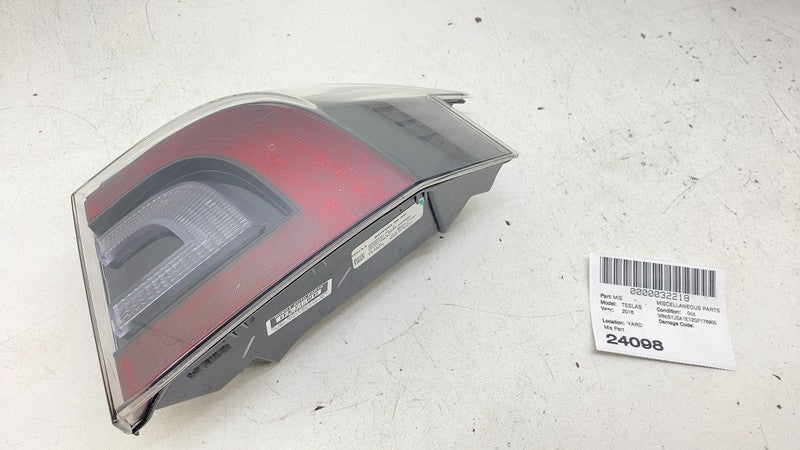 ⭕ 2012-2022 Tesla Model S Rear Taillight LED Outer Tail Lamp Right 600
