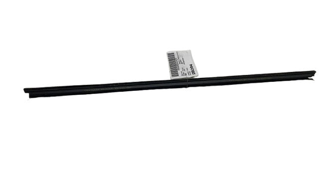 ⭕ 21-23 Polestar 2 Front Right Door Window Inner Belt Weatherstrip Sea