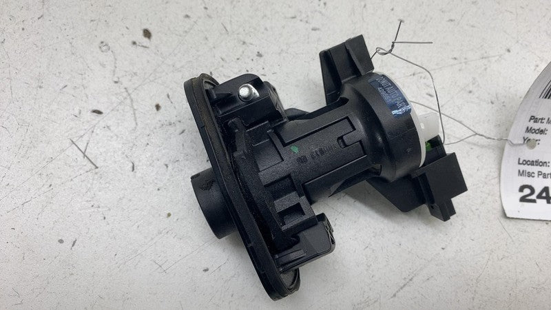 A2047500261 ⭕ 2010-2013 Mercedes-Benz E350 E550 Rear Trunk Lid Lock Latch OEM A2047500261