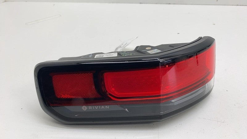 ⭕ 22-24 R1S R1T Rear Driver Side Outer Taillight LED Tail Lamp Left PT