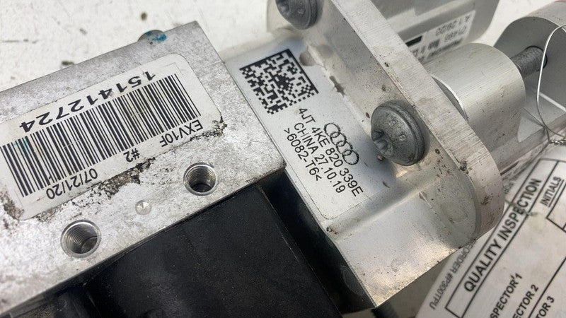 4M0 816 682 E ⭕ 19-23 Audi E-Tron Quattro Airconditioning Expansion Valve Connector 4M0816682E