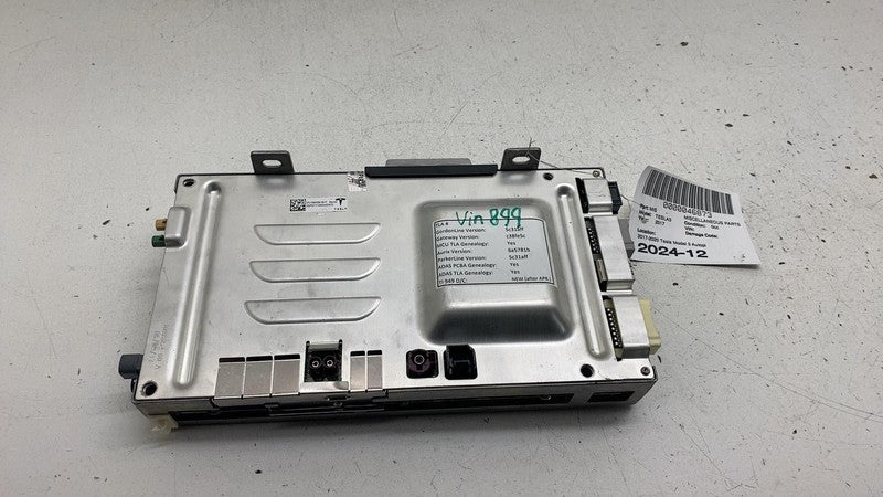 1098054 00 A 2017-2020 Tesla Model 3 Autopilot Media Control Module MCU / ADAS Computer Assy