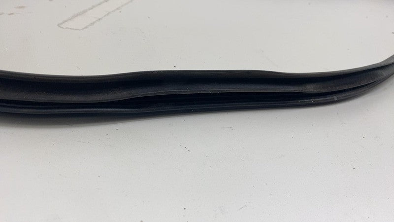 ⭕18-23 Subaru XV Crosstrek Front Driver Side Door Body Weatherstrip Seal Left LH