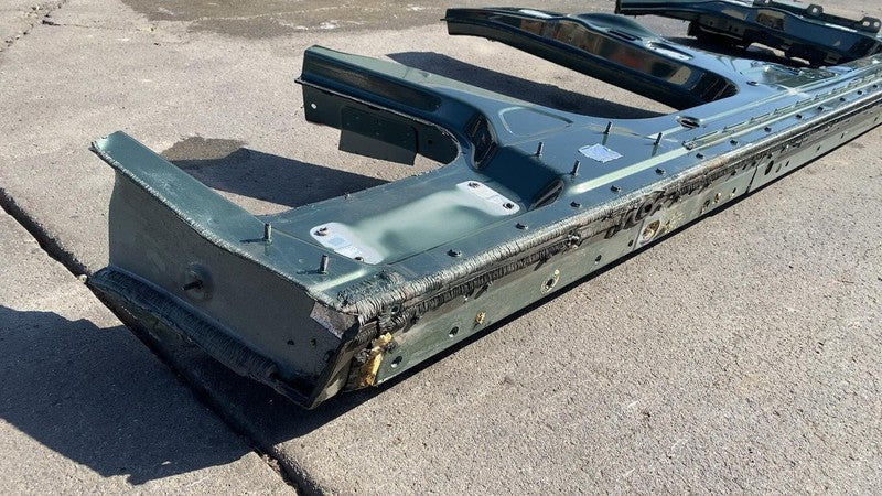 ⭕ 2022 2023 2024 Rivian R1T Passenger Side Rocker Panel Frame Right RH Assembly