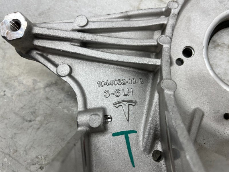 104403200C ⭕2017-2023 Model 3 Front Driver Side Upper Strut Mount Bracket Left 1044032-00-C