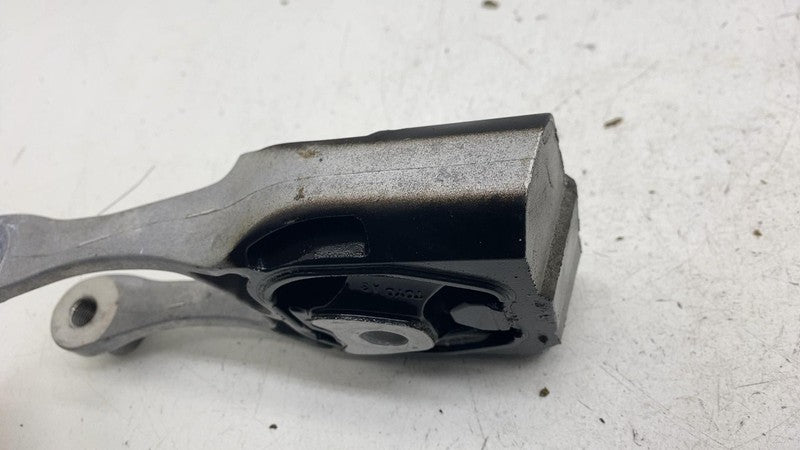 ⭕ 2023 2024 2025 Toyota Prius Engine Motor Mount Torque Rod Mount Brac