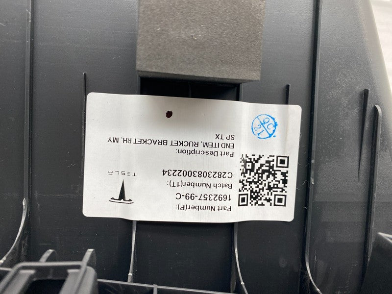 1692357 99 C ⭕ 20-24 Tesla Model Y Rear Passenger Trunk Pocket End Bracket Right 1692357-99-C