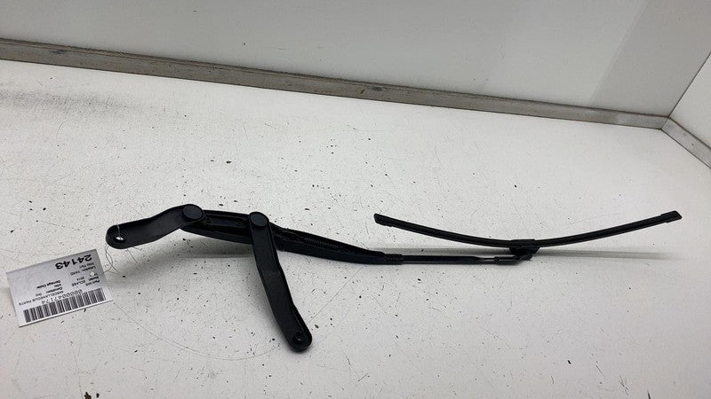 A 212 820 09 44 ⭕ 10-16 Mercedes E350 E-Class W212 Front Wiper Arm Windshield Right A2128200944