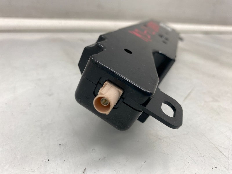 1585601 00 D ⭕ 2017-2023 Tesla Model 3 Y WiFi Bluetooth Antenna Control Module 1585601-00-D