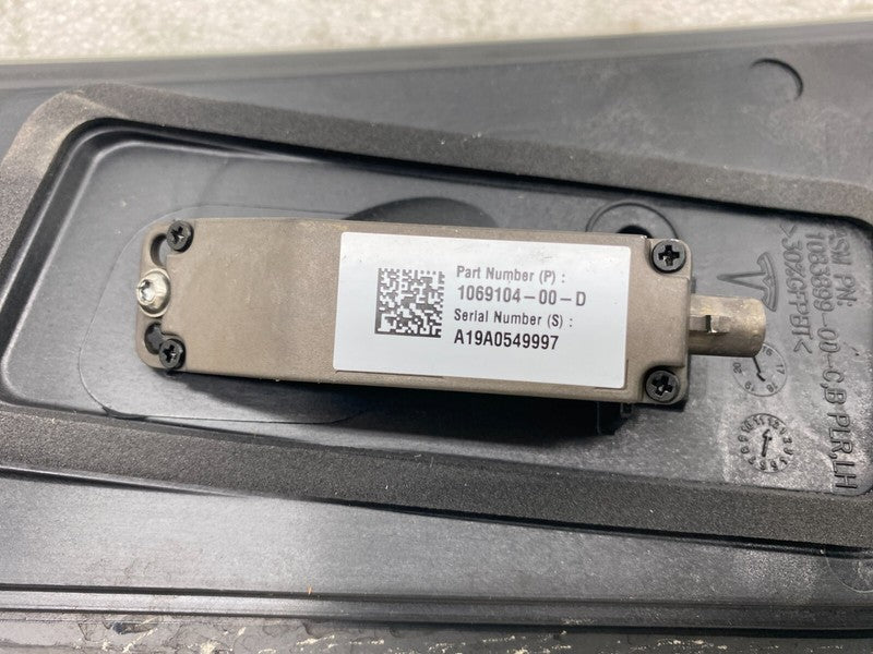 1092306 00 G ⭕ 16-20 Model S Driver Side B-Pillar Applique Glass & Camera Left 1092306-00-G