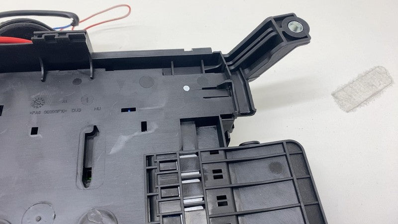 7P0937548H 2011-2018 Porsche Cayenne S Rear Trunk Fuse Relay Junction Box 7P0937548H OEM