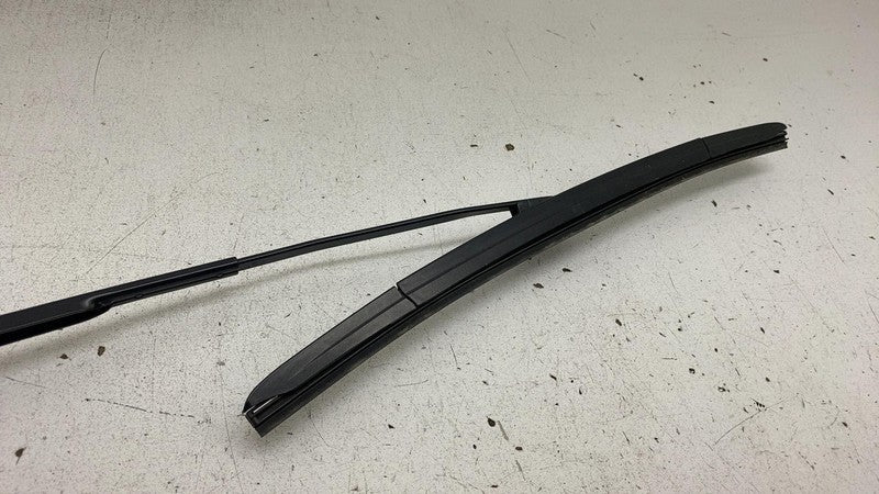 ⭕ 2022-2024 Rivian R1T Front Right Windshield Wiper Passenger Side RH