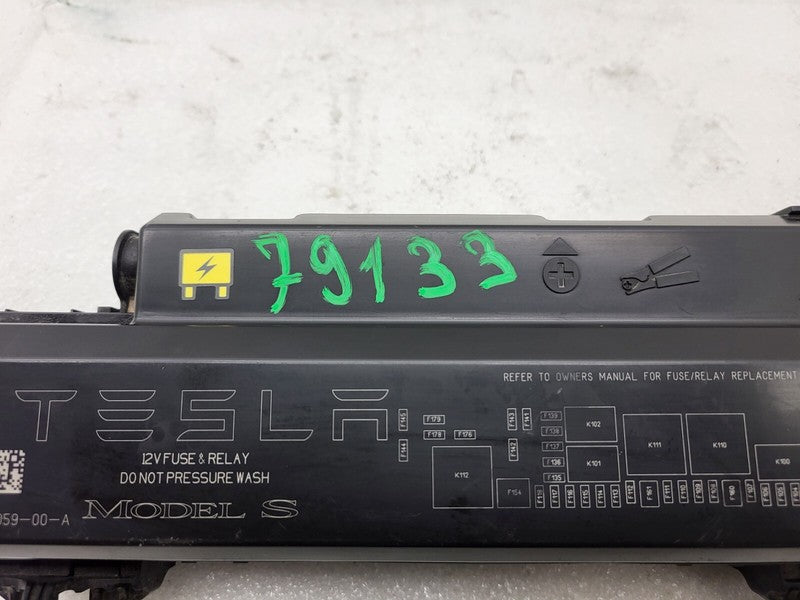 111905900A 16-20 Model S Front Efuse Frunk Fuse Relay Junction Box Module Unit 1119059-00-A
