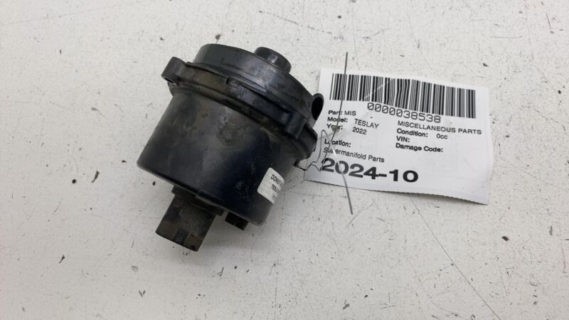 2020-2023 Tesla Model Y MY Radiator Reservoir Auxiliary Coolant Water Pump Motor