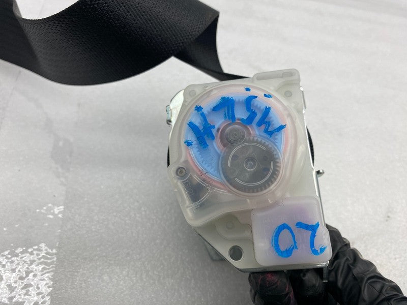 1023136 05 D ⭕ 16-20 Model S Rear Driver Side 2nd Row Seat Belt & Retractor Left 1023136-05-D