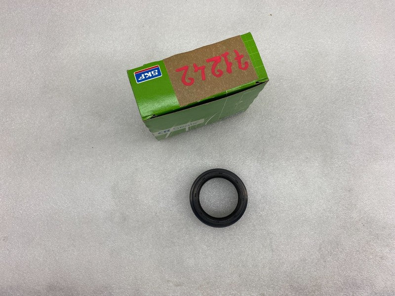 18964 ⭕ SKF Wheel Grease CR Seal 18964