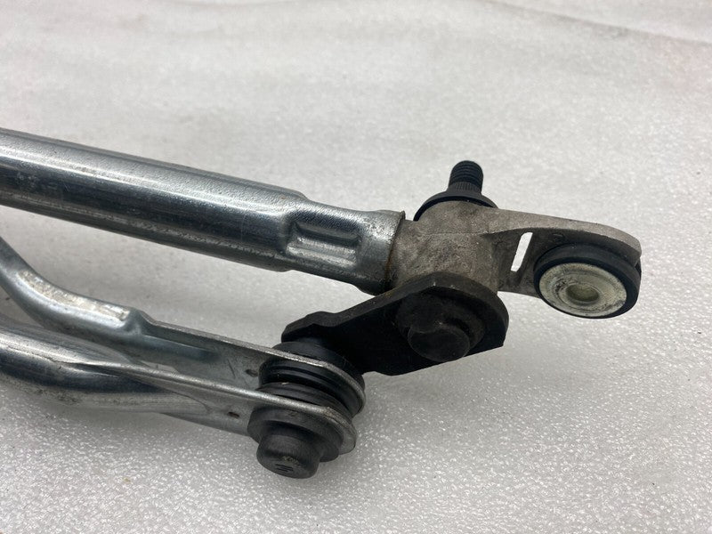 ⭕12-20 Tesla Model S MS Front Windshield Wiper Motor Linkage Module 60