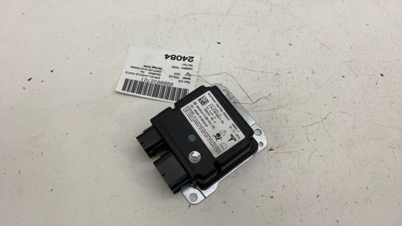 109575700C 17-23 Model 3 Safety Restraint Computer Control Module (Crash Data) 1095757-00-C