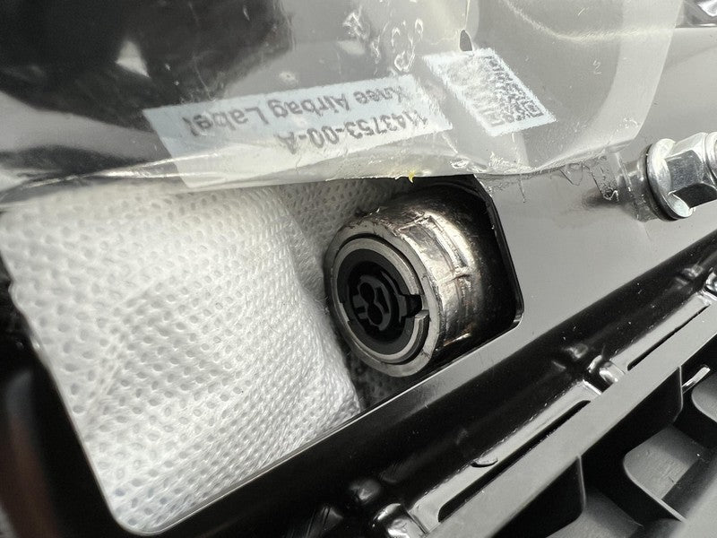 ⭕ 17-23 Model 3 Y Passenger Lower Knee Safety Airbag Module Right 1077