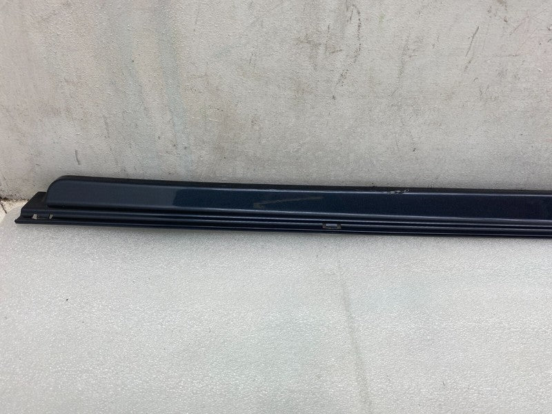 101221700F ⭕12-23 Tesla Model S Passenger Side Skirt Molding Scuff Plate Right 1012217-00-F