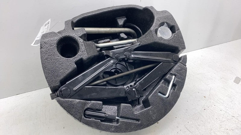 ⭕ 2014-2020 Maserati Ghibli SET of Jack Tool Emergency Repair Kit w/ H