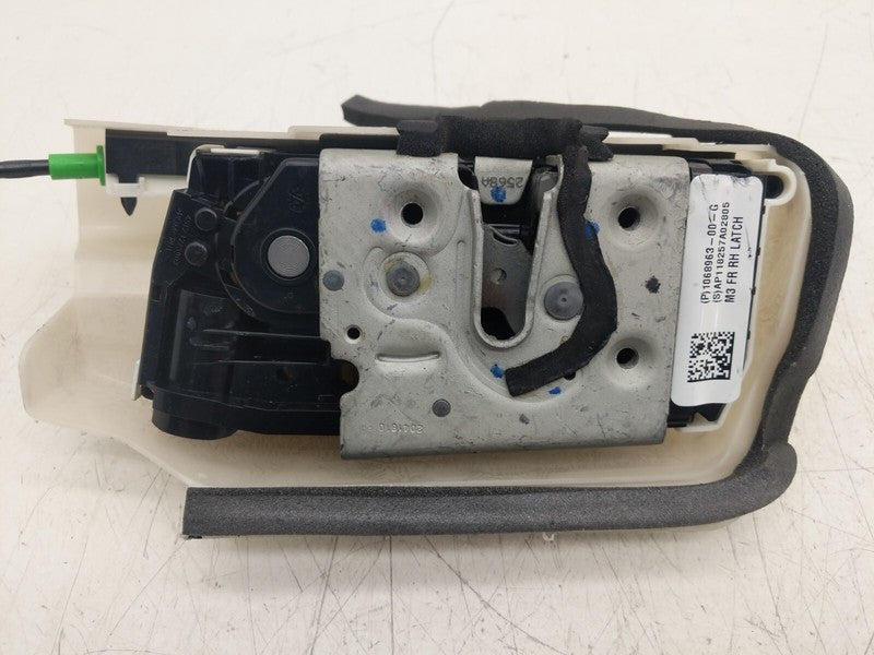 ⭕17-23 Tesla Model 3 Front Right Door Lock Latch Actuator Mechanism 10