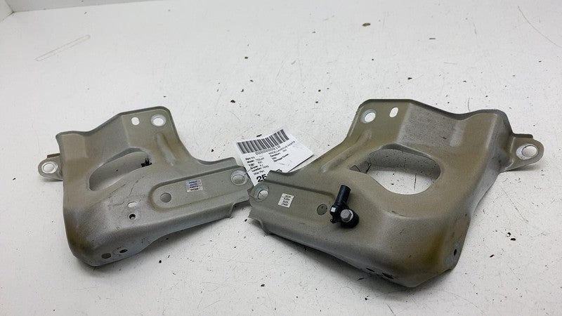 ⭕20-24 Model Y Front Left & Right Fender Mount Bracket 1487492-00-A/14