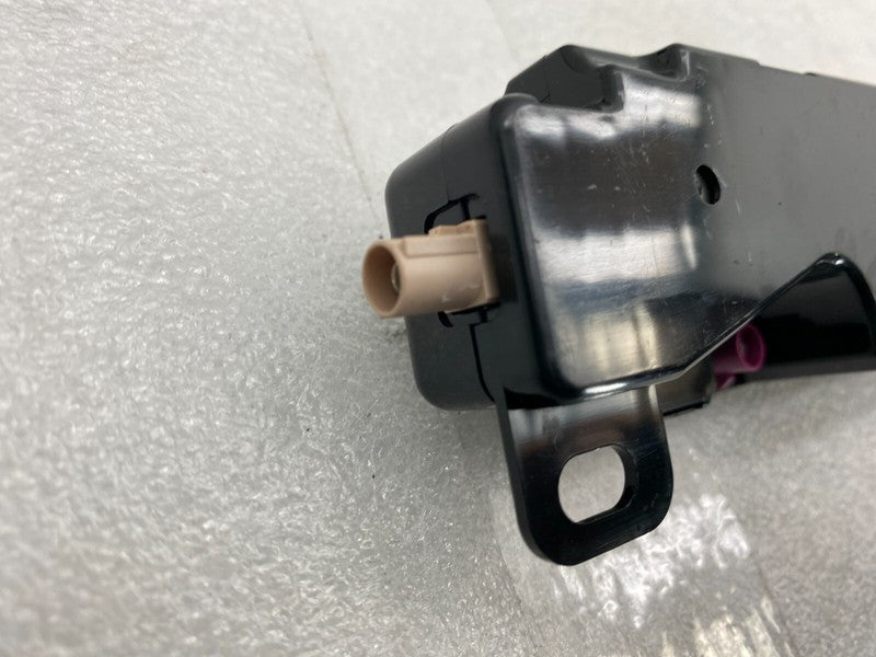 1585601 00 E ⭕ 2020-2024 Tesla Model Y MY WiFi Bluetooth Antenna Module Unit 1585601-00-E