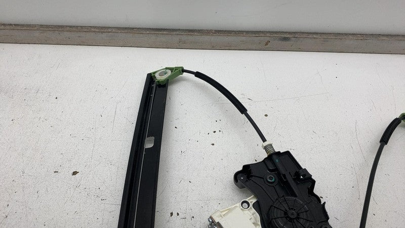 PT00009558H 2022-2024 Rivian R1T R1S Front Passenger Door Window Regulator & Motor Right OEM