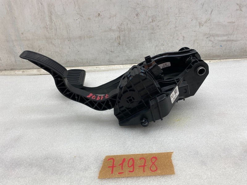 104469100D ⭕ 2017-2023 Model 3 Accelerator and Brake Foot Pedal w/ Switch Base 1044691-00-D