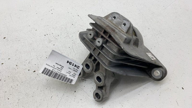 68224746 ⭕ 17-24 Chrysler Pacifica Engine Right Frame Mount Support Bracket RH 68224746AD