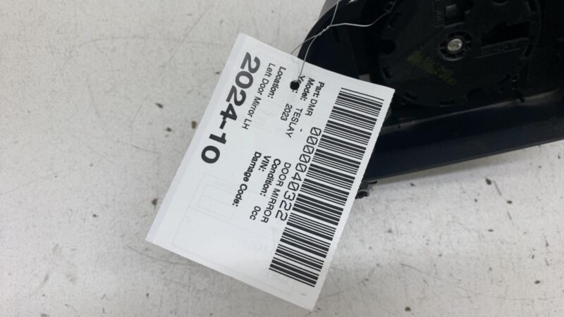 Does not apply 2020-2023 Tesla Model Y Driver Side Rear View Door Mirror No Mirror & Skull Cap