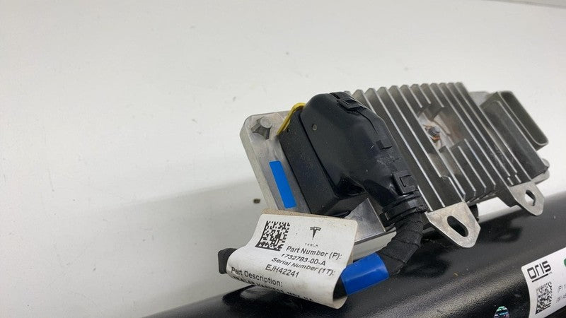 1027581-00-K ⭕ 21-24 Model X MX Rear Exterior Tow Trailer Hitch Bar w/ Connector 1027581-00-K