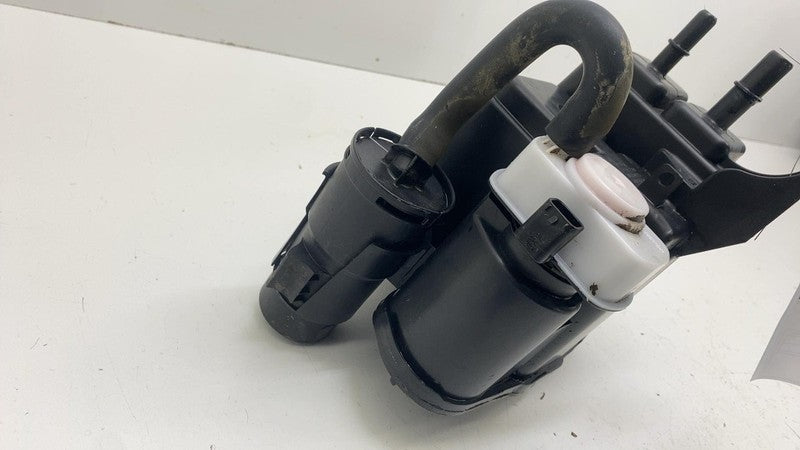 52030368AE ⭕ 2017-2024 Chrysler Pacifica Fuel Gas Vapor Evaporator Canister OEM 52030368AE