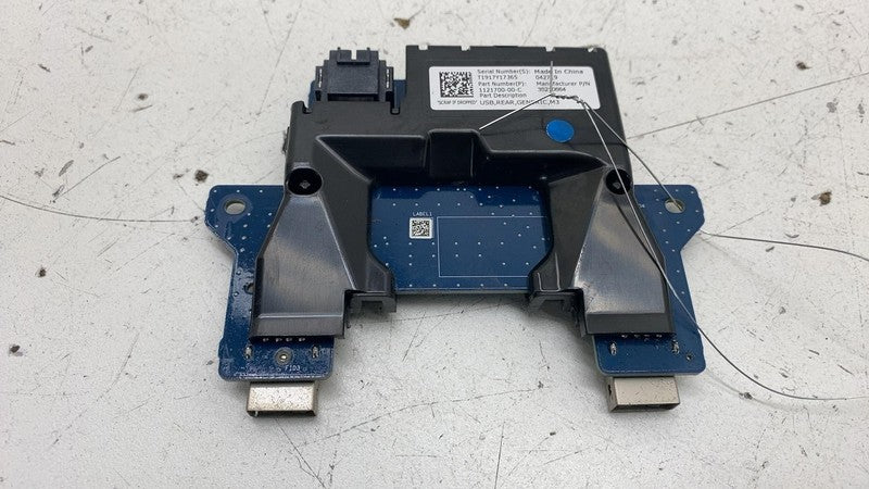 ⭕ 17-23 Tesla Model 3 Rear Generic USB/AUX Control Unit Hub Module 112