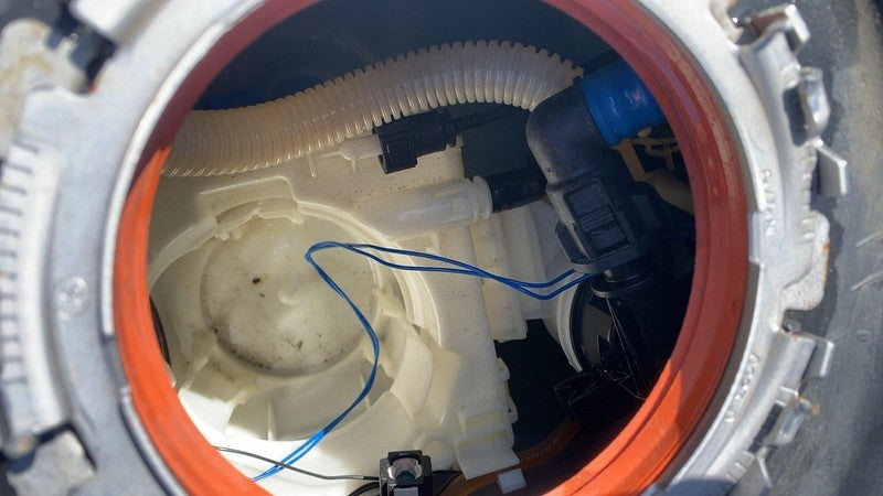 ⭕ 2019-2024 Porsche Cayenne Fuel Tank w/ Pump & Pipe Hose Assembly 4M4