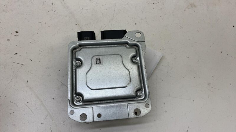 103676700A 16-20 Model X Safety Restraint Control Module Computer (Crash Data) 1036767-00-A