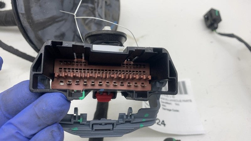 PT00085757-D ⭕ 22-24 Rivian R1T Tailgate Door Pick Up Box Wire Wiring Harness PT00085757-D