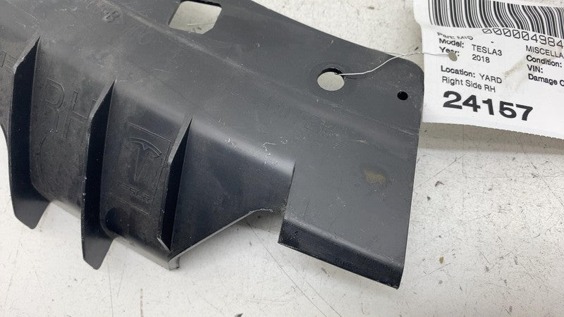 1084170 00 B 2017-2023 Tesla Model 3 M3 Front Bumper End Carrier Upper Right Bracket Support