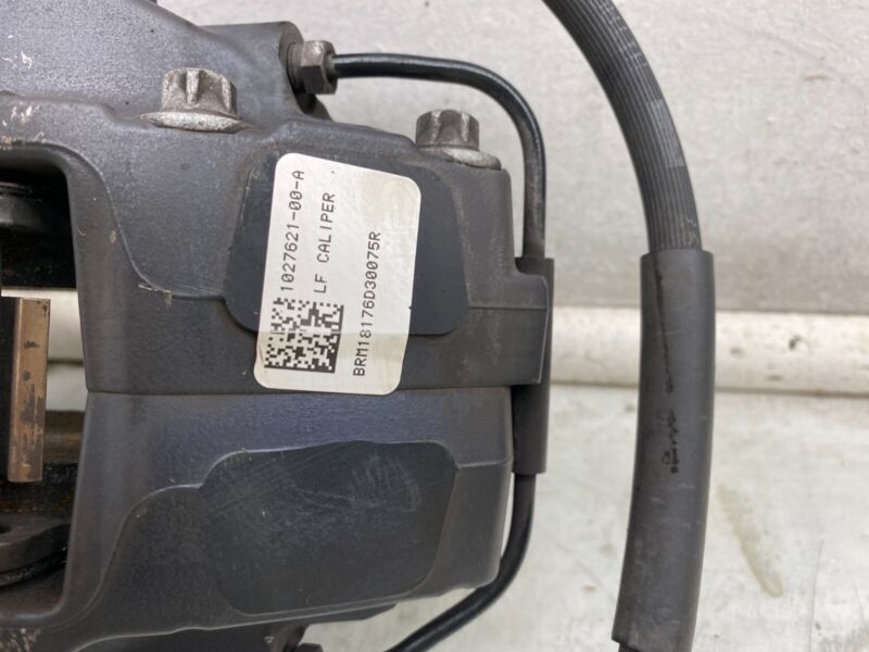 102762100A ⭕ 2016-2020 Tesla Model X Front Left Brake Caliper w/ Line Hose LH 1027621-00-A