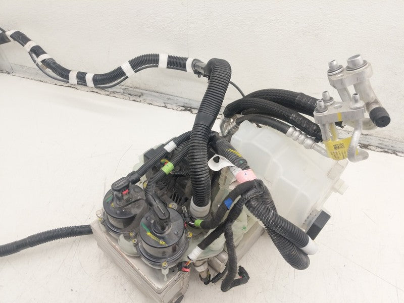 1506803-00-F ⭕2020-2023 Tesla Model 3 Supermanifold Refrigerant Chiller LCC w/ Reservoir AssY