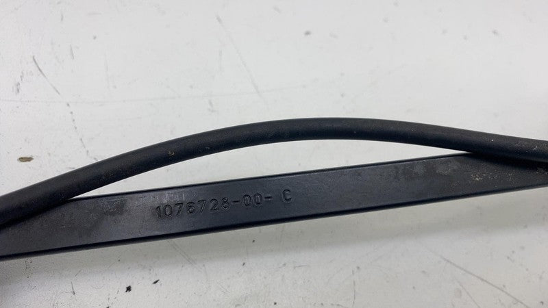 ⭕ 17-23 Tesla Model 3 Front Driver Side Windshield Wiper Arm Left 1076