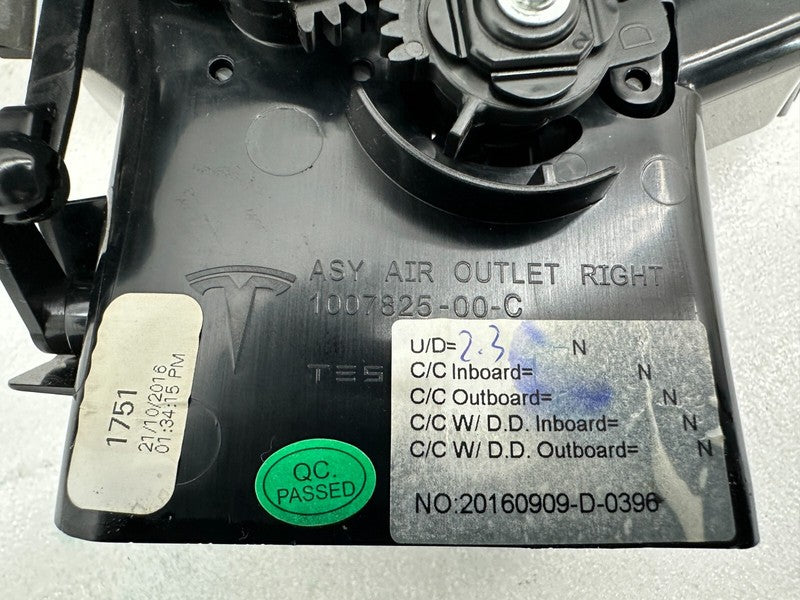 600762900C ⭕16-20 Model S SET of Dash A/C Air Vent Outlet Dashboard Trim Panel 6007629-00-C