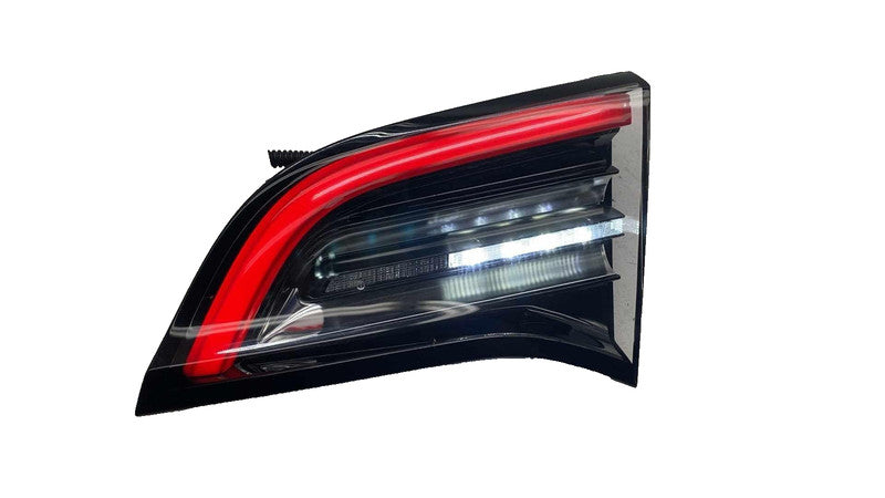 ⭕ 2017-2023 Model 3 Rear Right Inner Taillight LED Tail Lamp 3-Pin 107