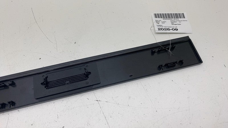 181659200B ⭕ 2024 2025 Tesla Cybertruck Driver Side Roof Applique Molding Left 1816592-00-B
