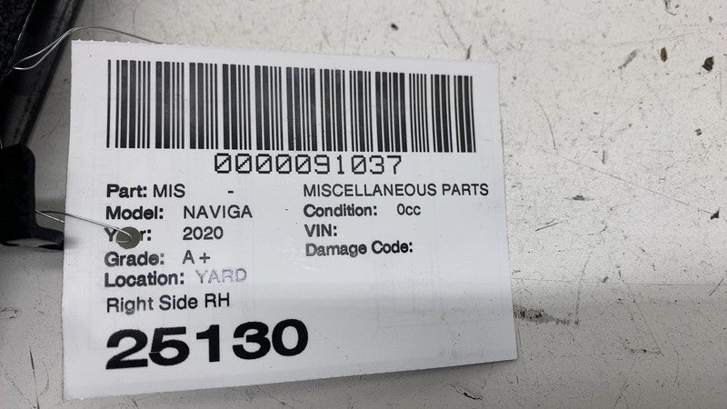⭕18-24 Lincoln Navigator Passenger Side B-Pillar Applique Molding JL1B